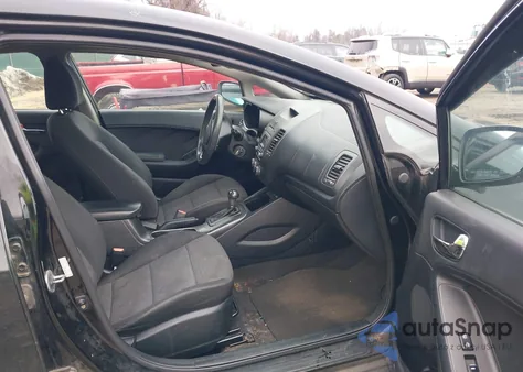 2015 Kia Forte Lx z USA, uszkodzony, nr VIN KNAFX4A67F5404535